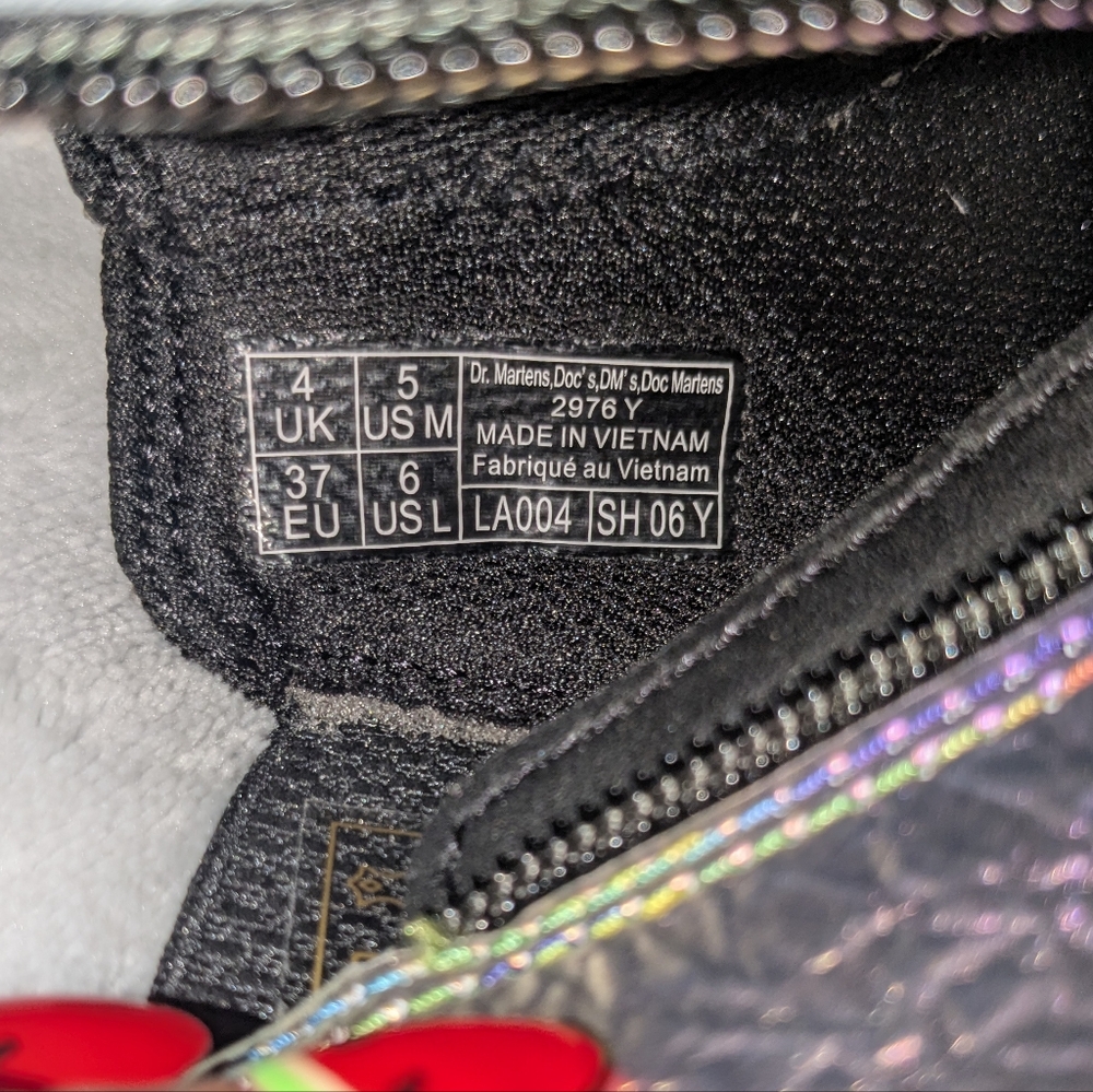Dr. Martens Rainbow Iridescent Chelsea Boots Women's Size 6 - Picture 7 of 7